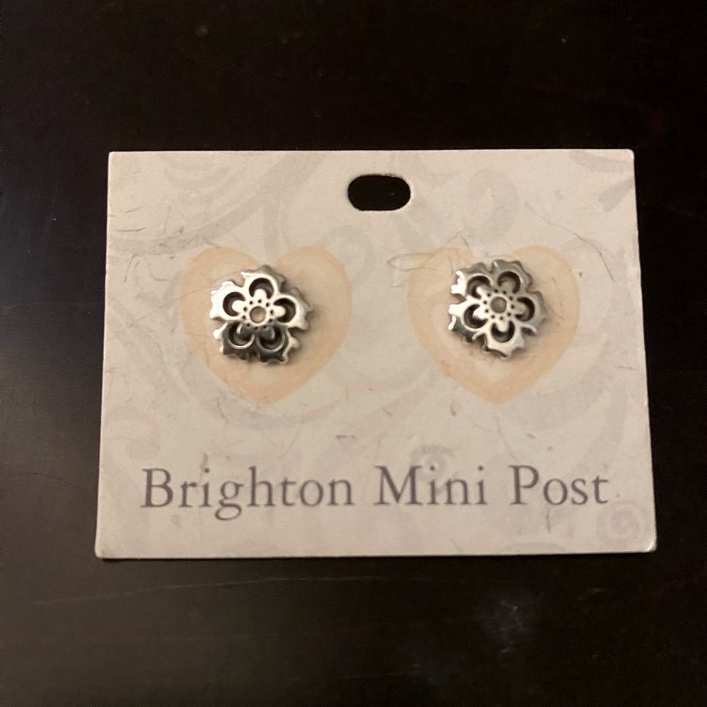 NWT Brighton stud flower earrings